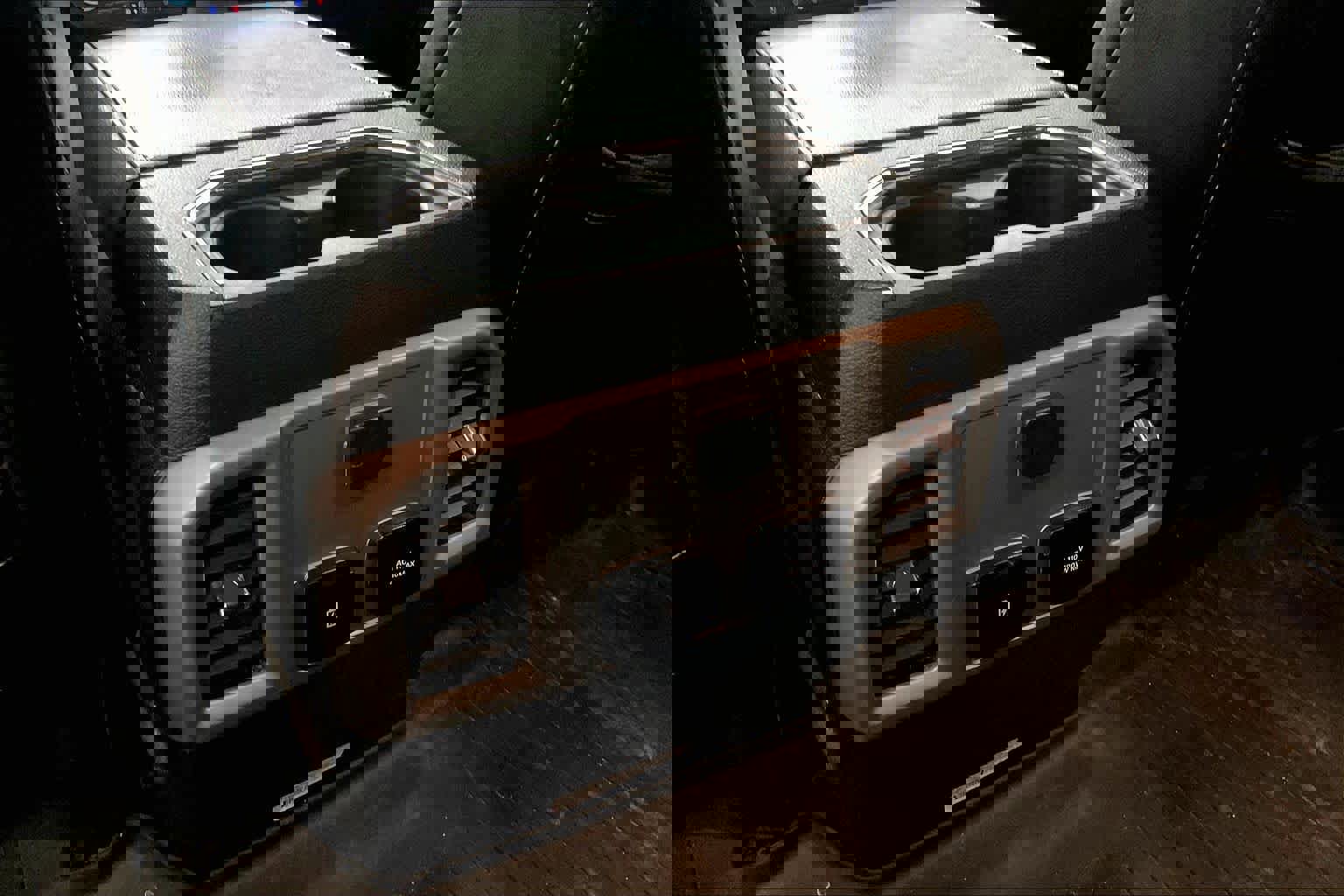 Used 2021 Ford F350 Lariat w/ Lariat Ultimate Package image 35