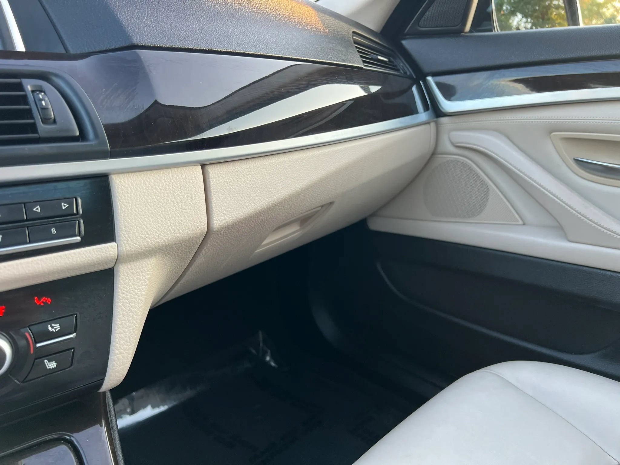 Used 2014 BMW 535d xDrive AWD/4WD image 29