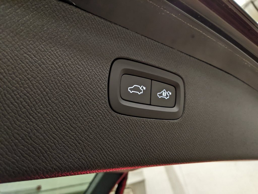 New 2026 Volvo XC90 B6 Core AWD/4WD image 28