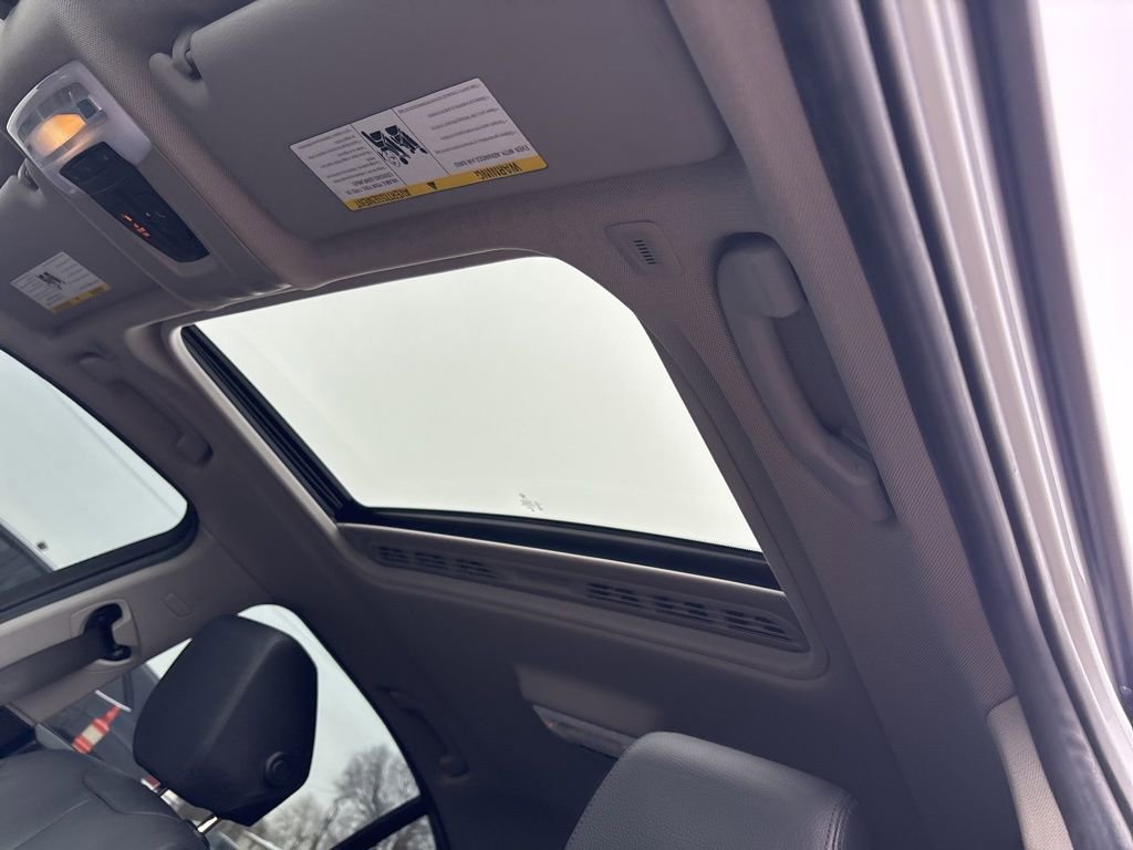 Used 2013 BMW 335i xDrive Sedan image 24