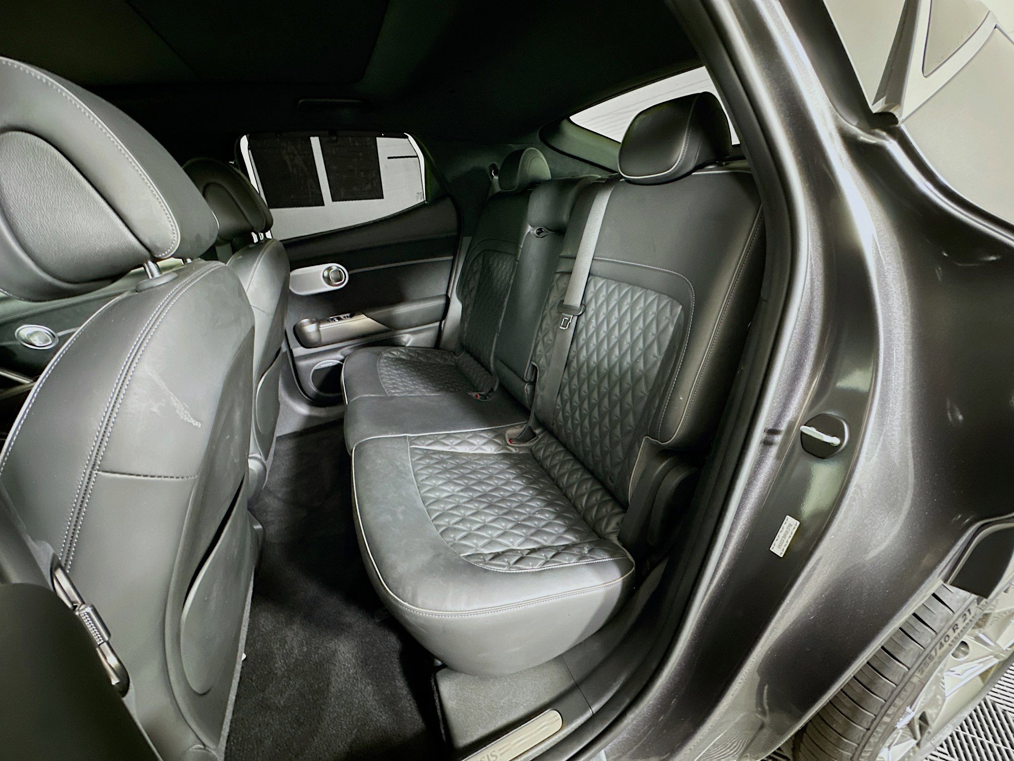 Used 2023 Genesis GV60 Performance image 26