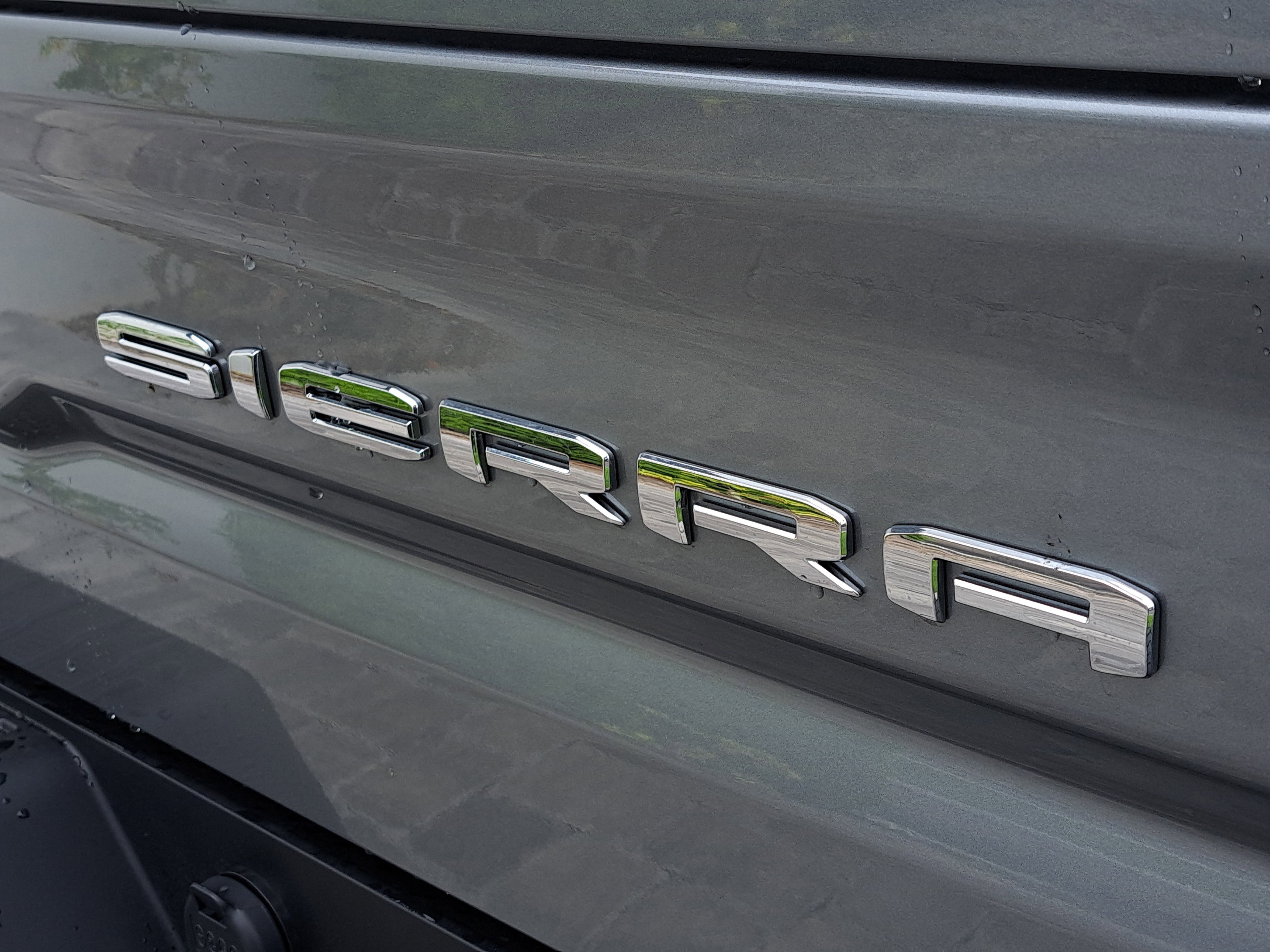 New 2025 GMC Sierra 1500 Elevation w/ LPO, Elevation Black Package image 8