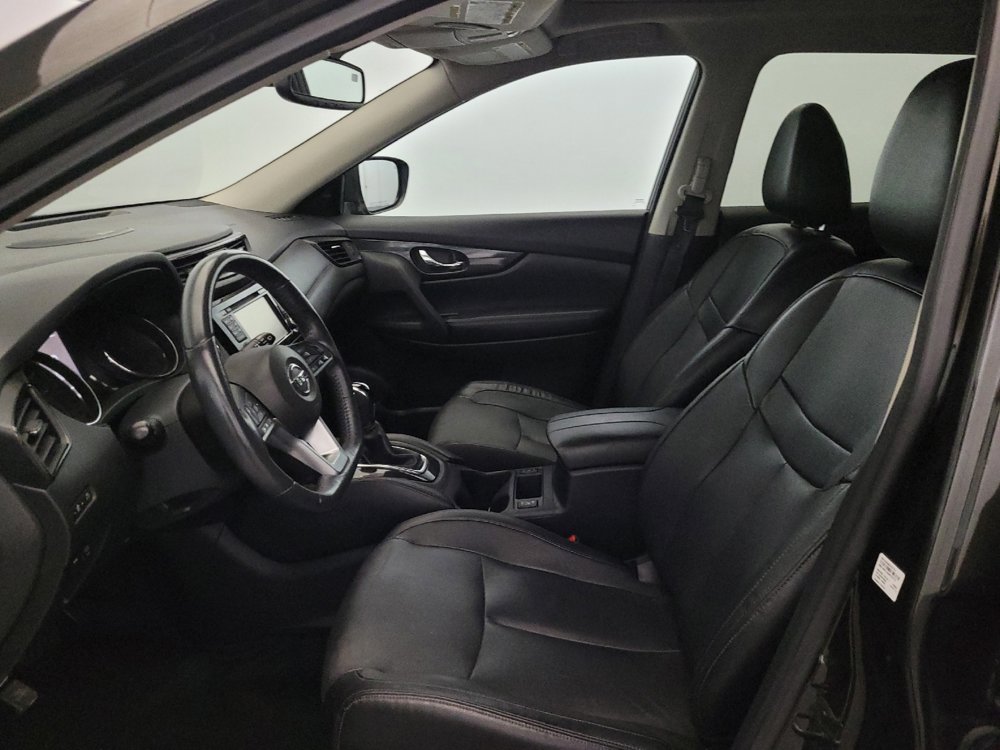Used 2017 Nissan Rogue SL w/ SL Premium Package FWD image 17
