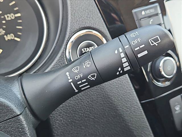Used 2020 Nissan Rogue Sport SV AWD/4WD image 15