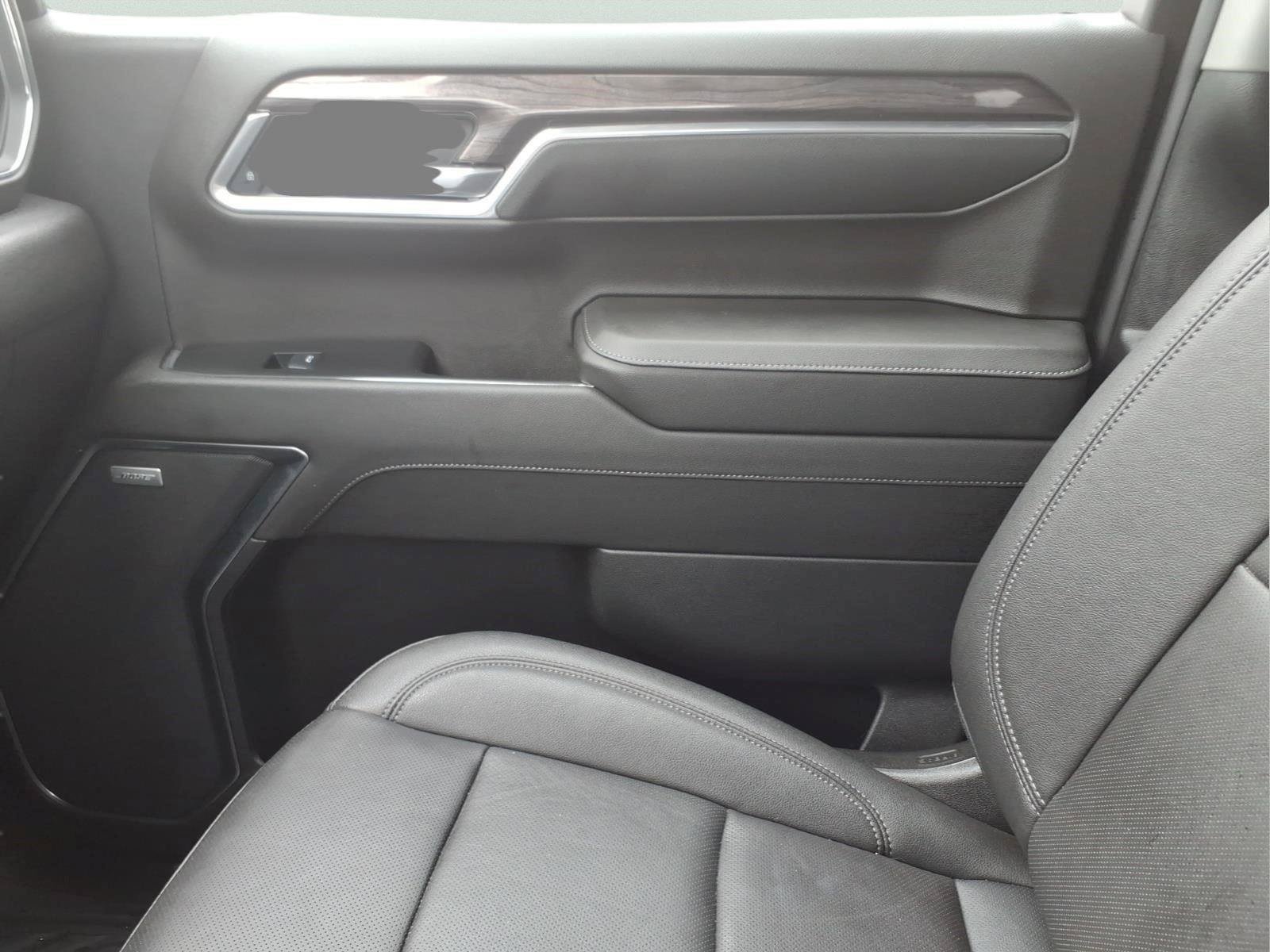 Used 2025 Chevrolet Silverado 1500 LTZ AWD/4WD image 30