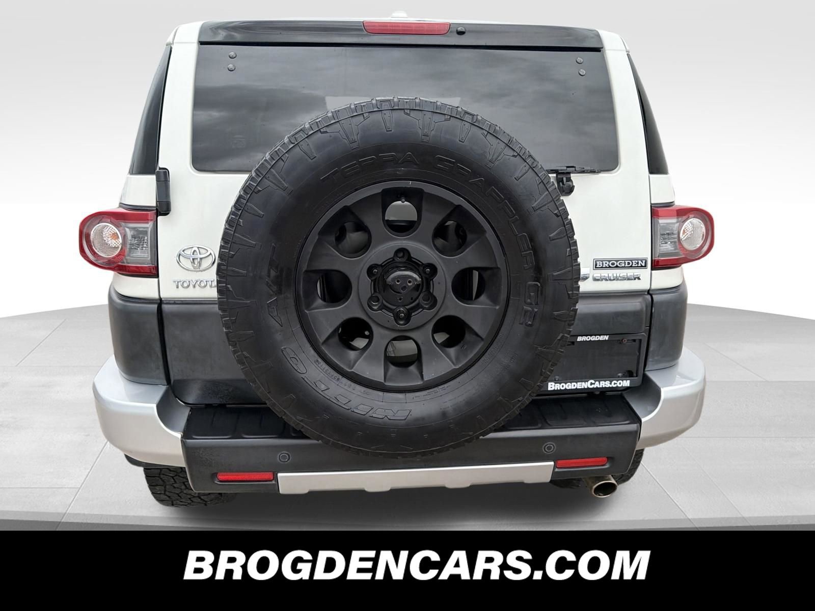 Used 2013 Toyota FJ Cruiser 4WD image 7