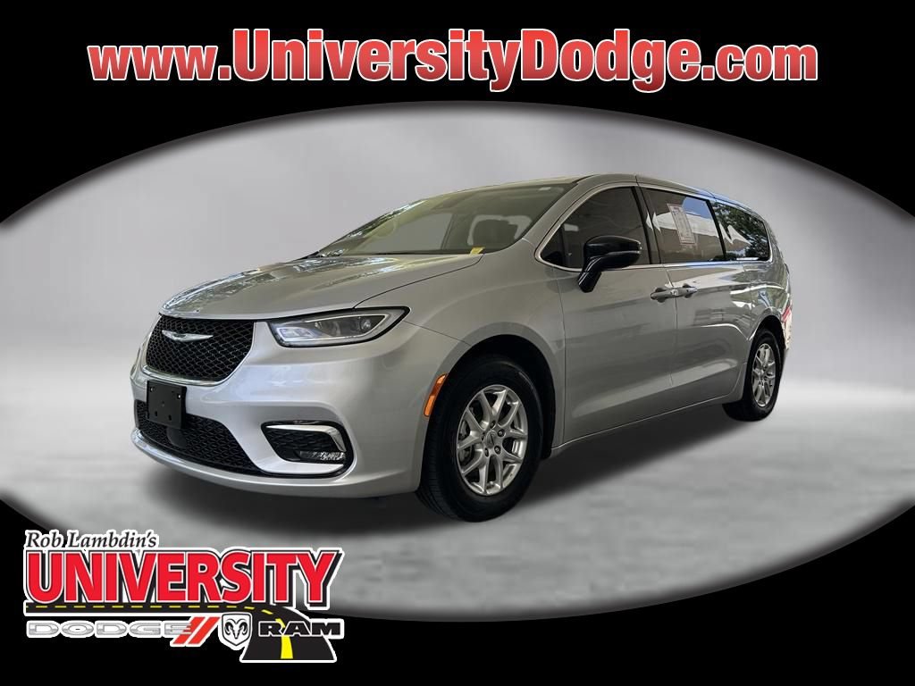 Used 2024 Chrysler Pacifica Touring-L