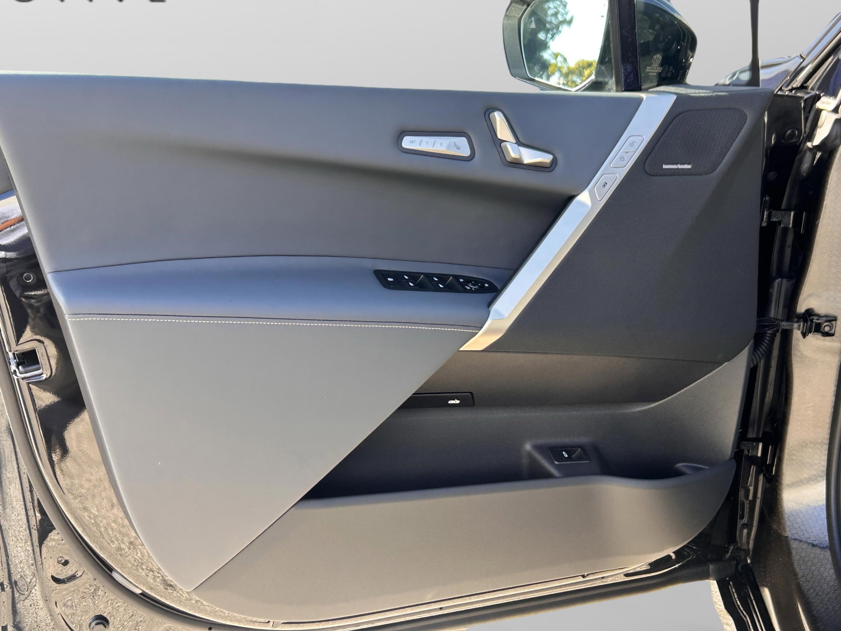 New 2026 BMW iX xDrive45 image 29