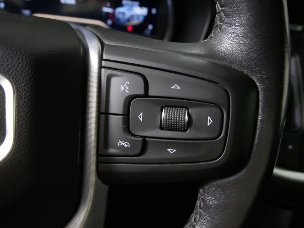 Used 2023 GMC Yukon SLT image 24