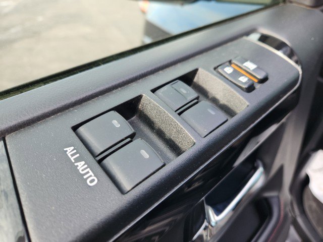 Used 2022 Toyota 4Runner TRD Off-Road image 30