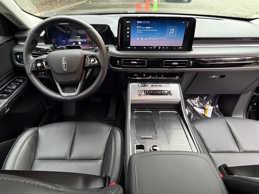 New 2026 Lincoln Aviator AWD image 10