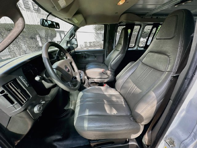Used 2021 GMC Savana 2500 RWD image 24