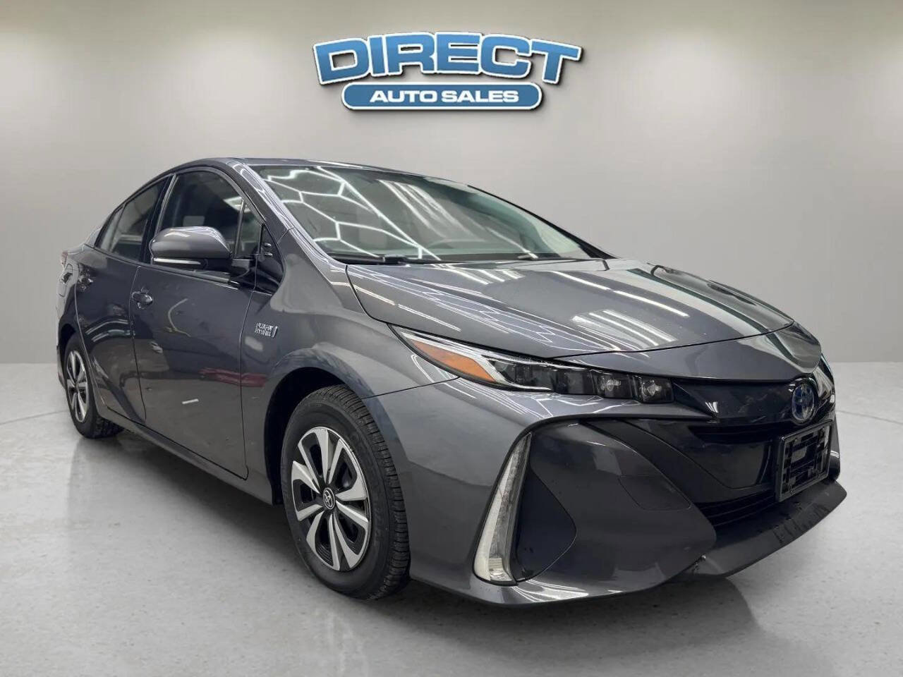 Used 2017 Toyota Prius Prime Plus image 1