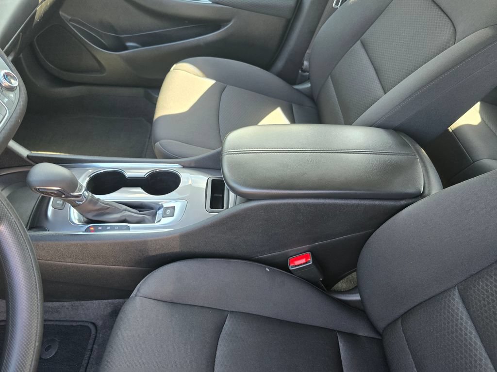 Certified 2025 Chevrolet Malibu LT FWD image 26