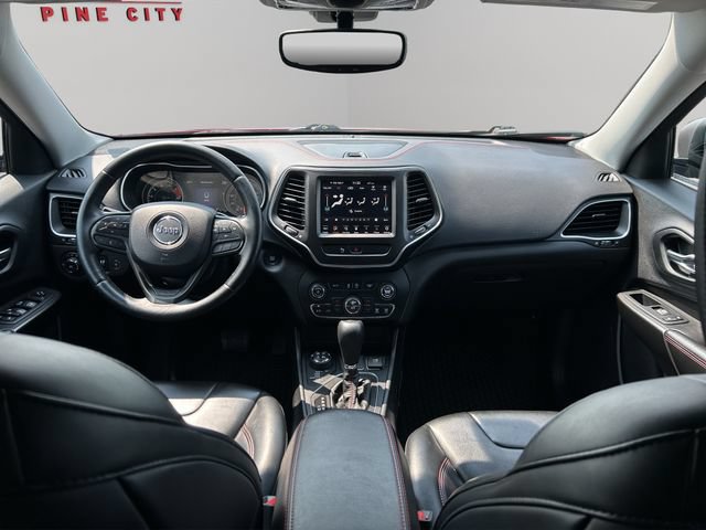 Used 2019 Jeep Cherokee Trailhawk w/ Comfort & Convenience Group AWD/4WD image 19
