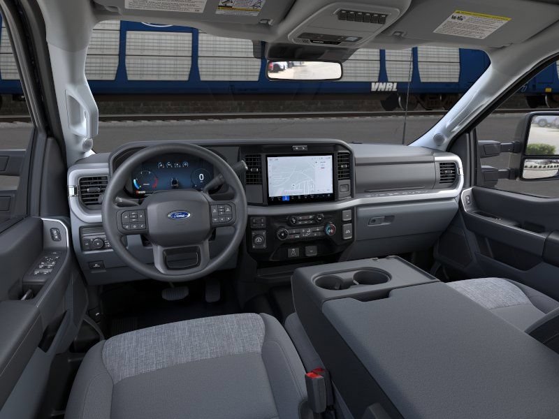 New 2026 Ford F250 XLT w/ XLT Premium Package AWD/4WD image 9