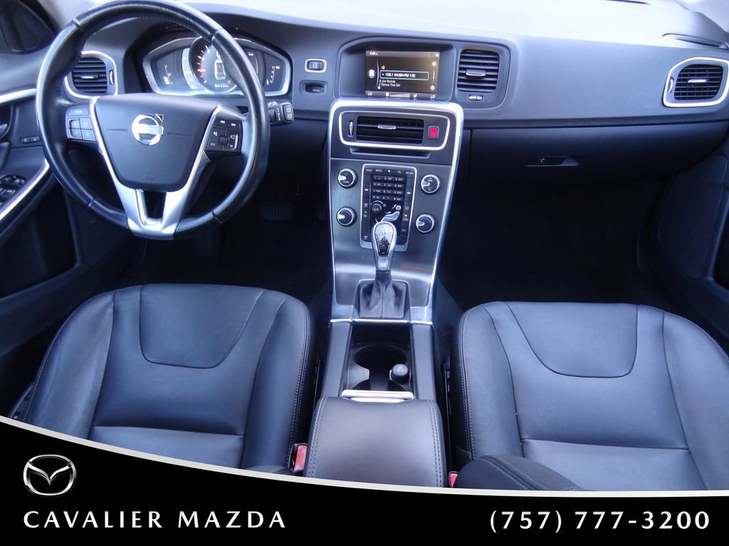 Used 2015 Volvo V60 T5 Premier image 17