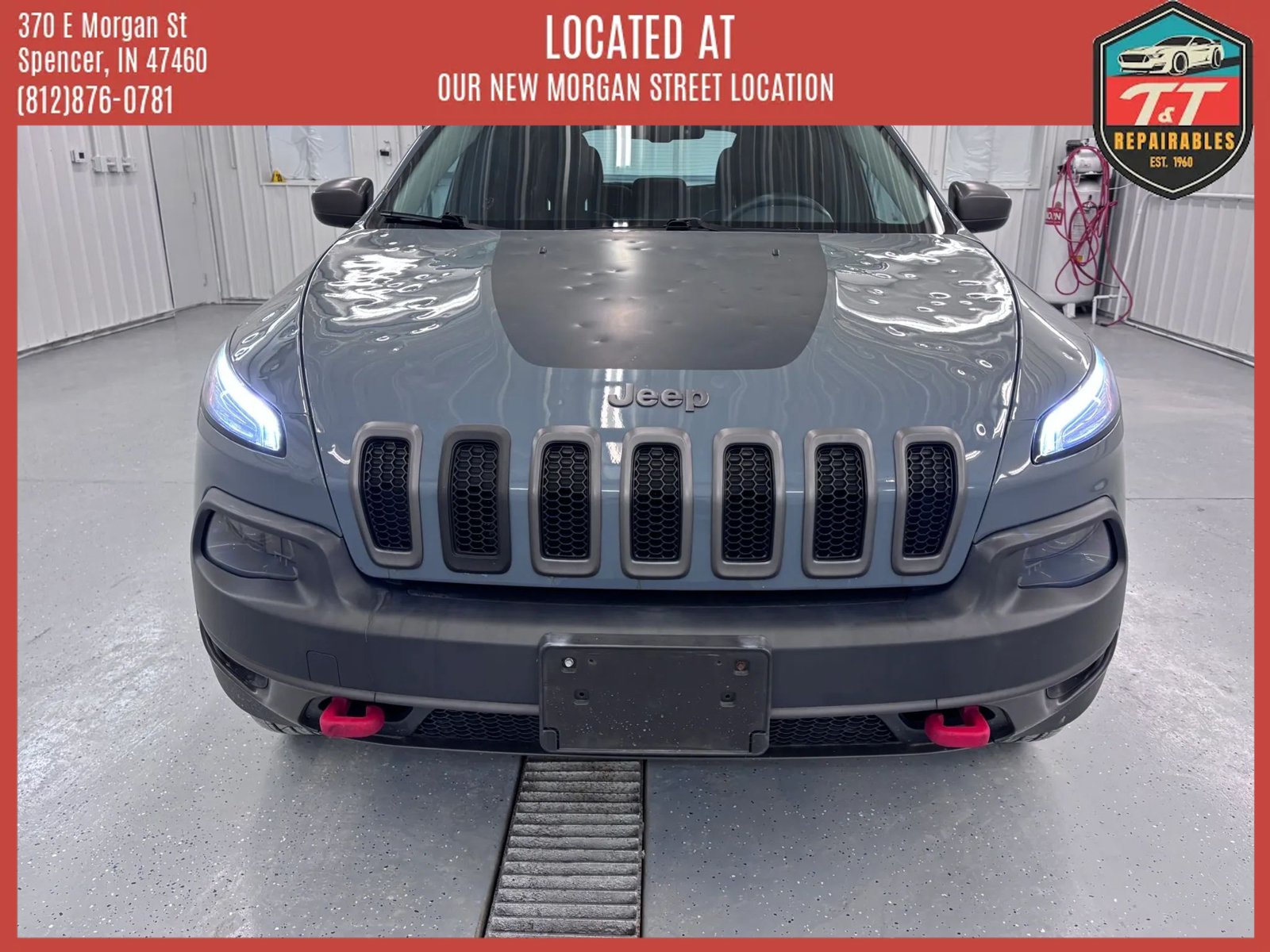 Used 2014 Jeep Cherokee Trailhawk w/ Comfort/Convenience Group AWD/4WD image 11