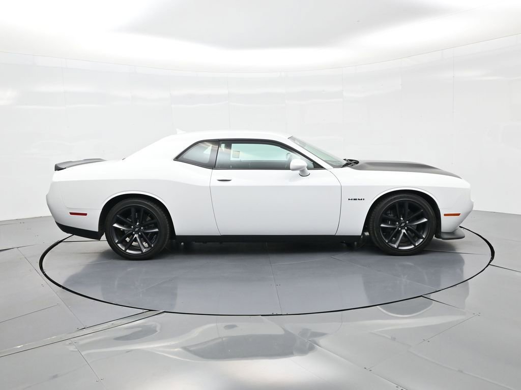 Used 2021 Dodge Challenger R/T w/ Performance Handling Group image 32