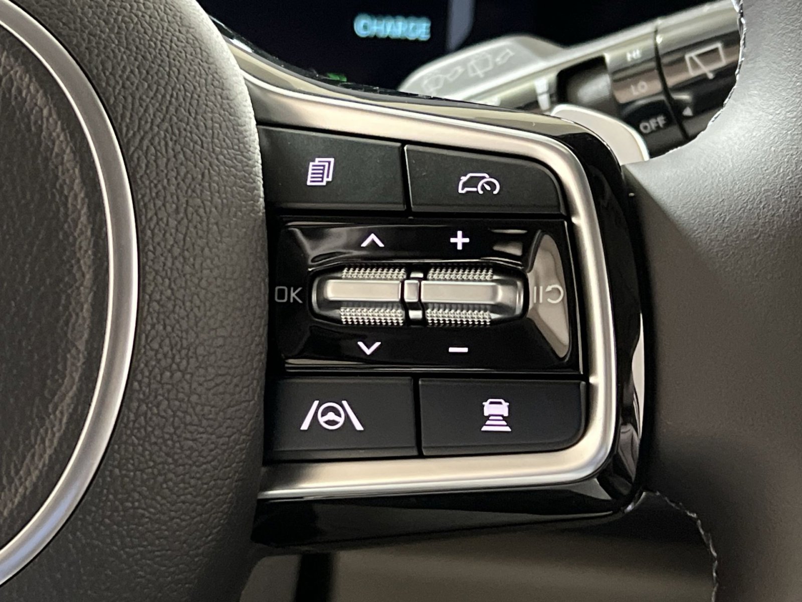 New 2026 Kia Carnival SX image 30