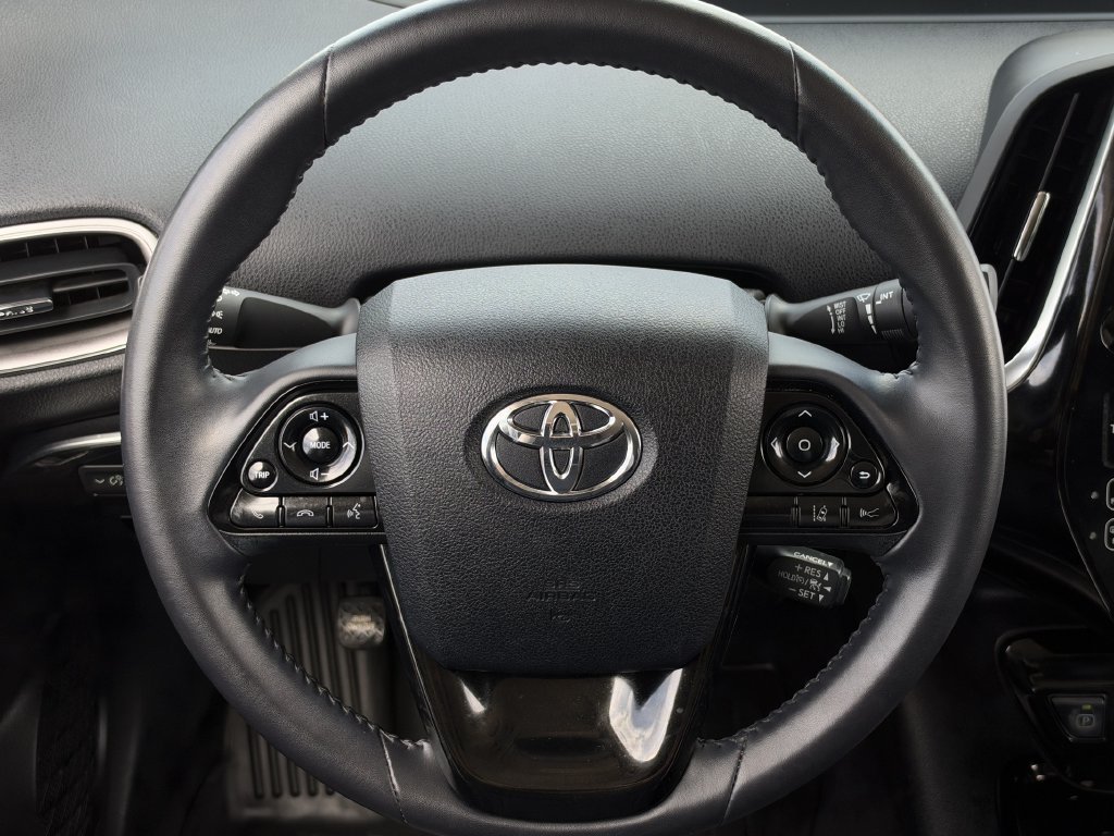 Used 2020 Toyota Prius Prime XLE FWD image 14