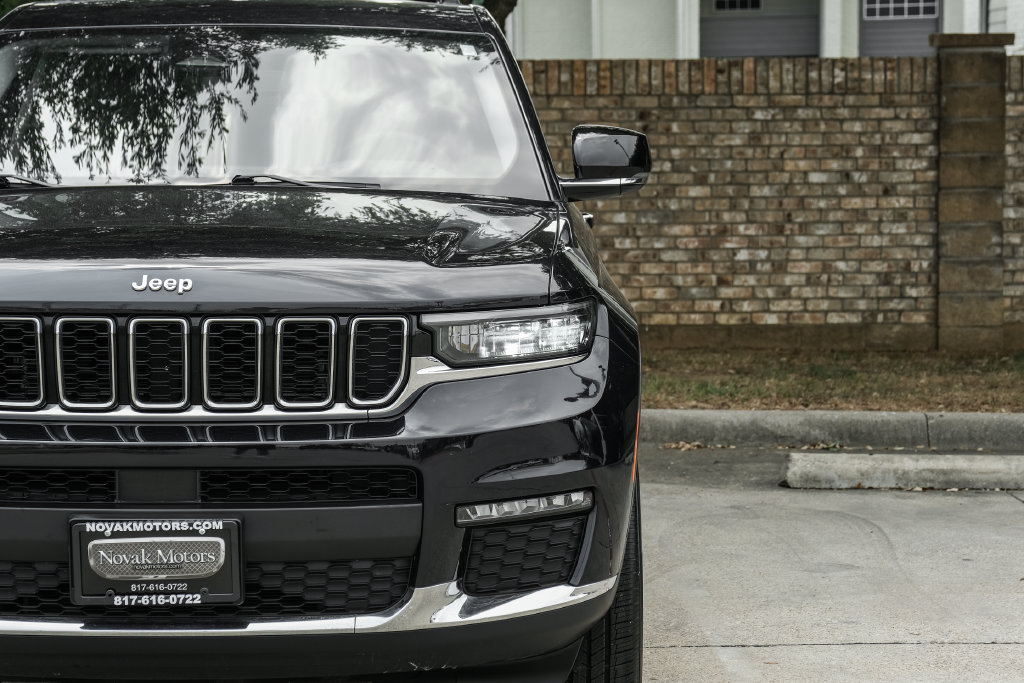 Used 2023 Jeep Grand Cherokee L Limited AWD/4WD image 62