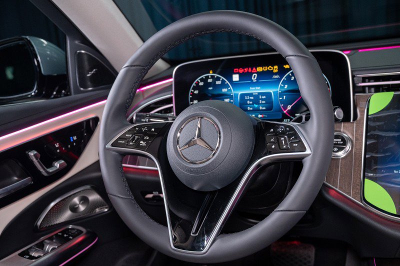 New 2026 Mercedes-Benz E 350 Sedan image 16