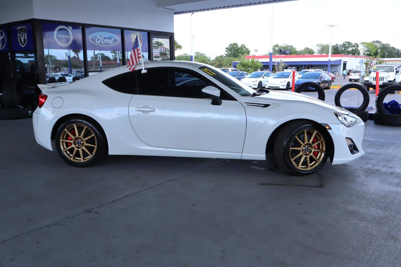 Used 2017 Subaru BRZ Limited w/ Performance Package image 6