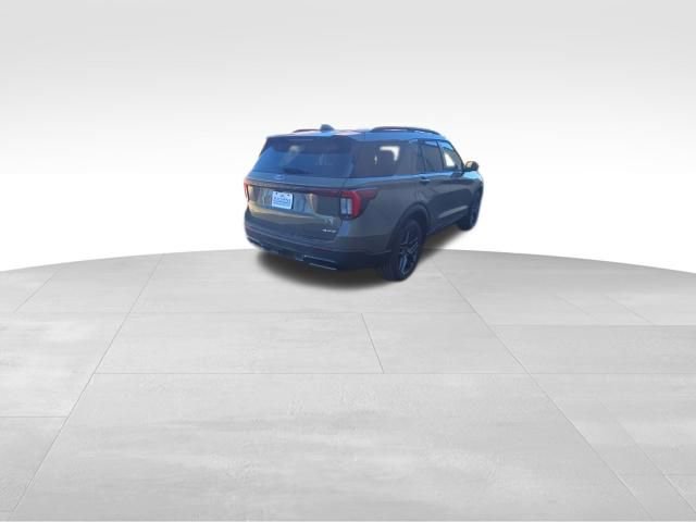 New 2026 Ford Explorer ST-Line w/ ST-Line Street Pack image 9