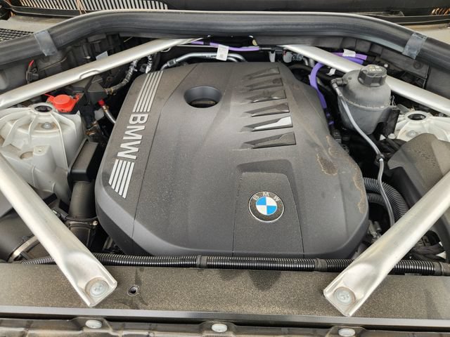 Used 2025 BMW X5 sDrive40i w/ M Sport Package RWD image 32
