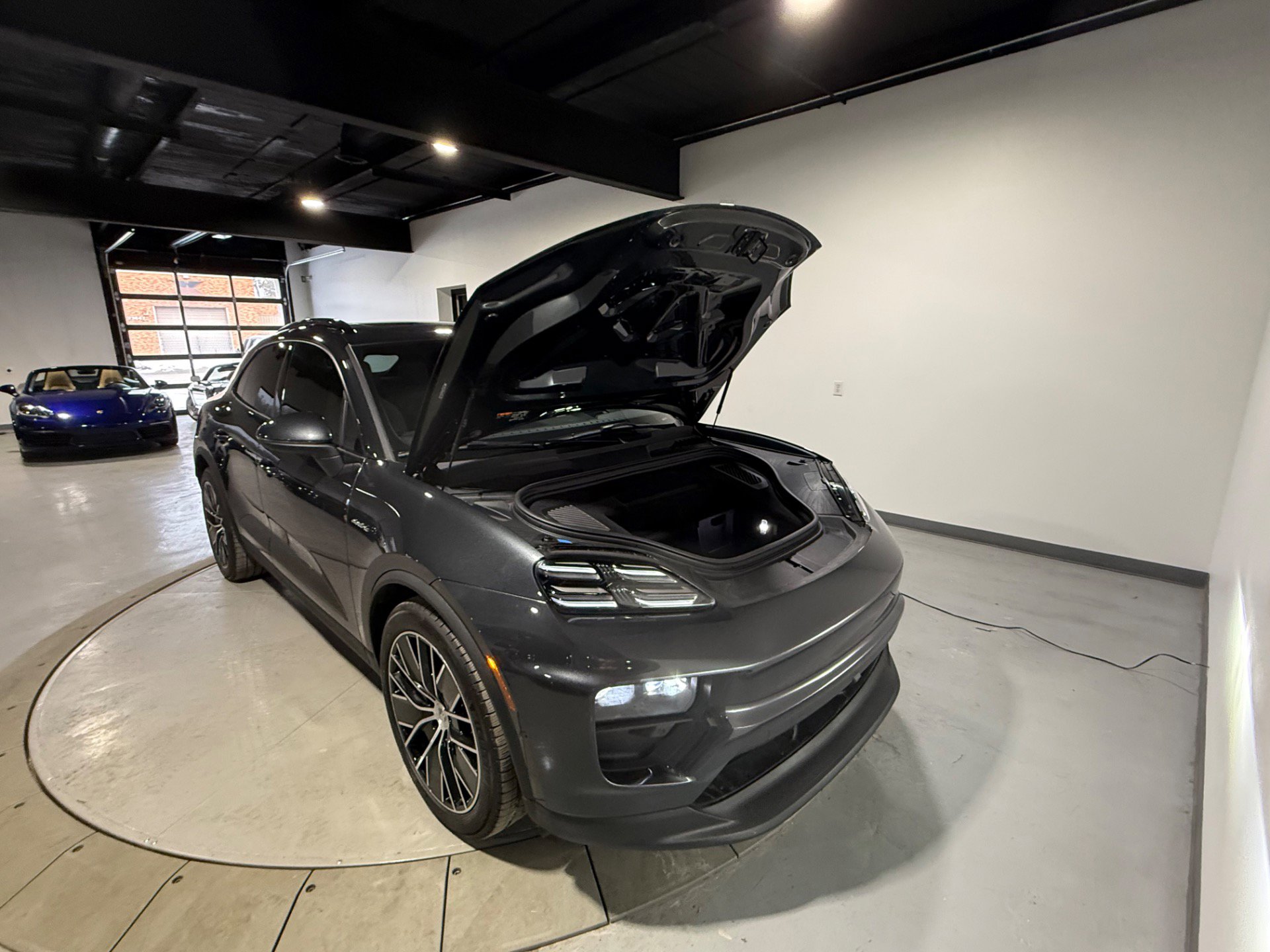 Used 2024 Porsche Macan 4 Electric w/ Premium Package image 14