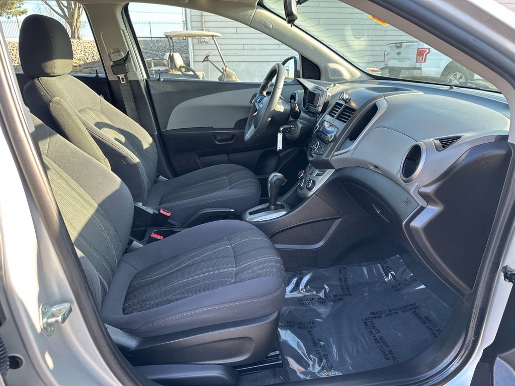 Used 2014 Chevrolet Sonic LT image 16
