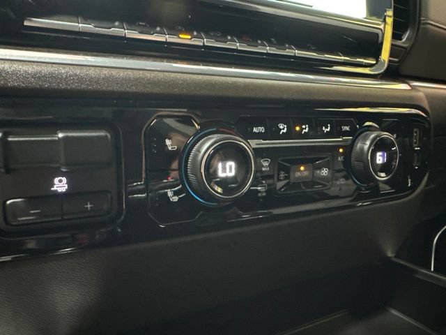 Used 2023 Chevrolet Silverado 1500 RST AWD/4WD image 13