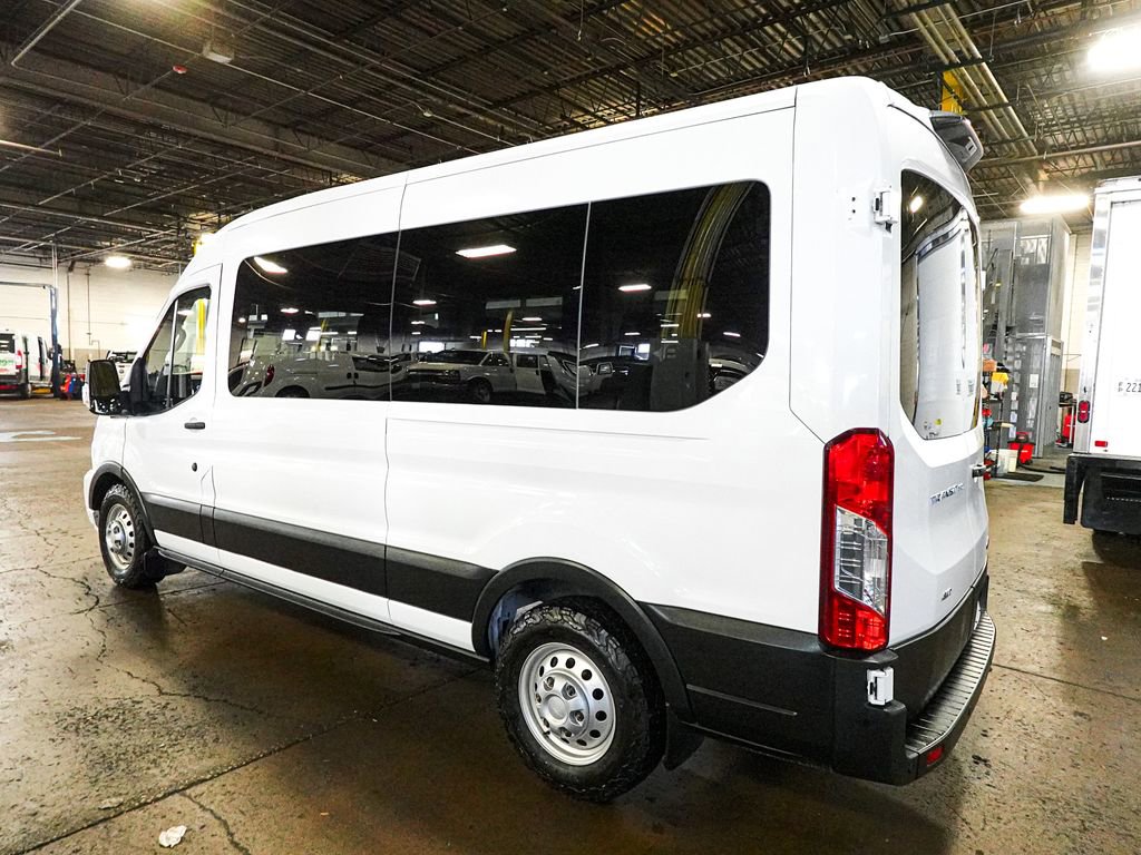 Used 2023 Ford Transit 350 XLT image 4