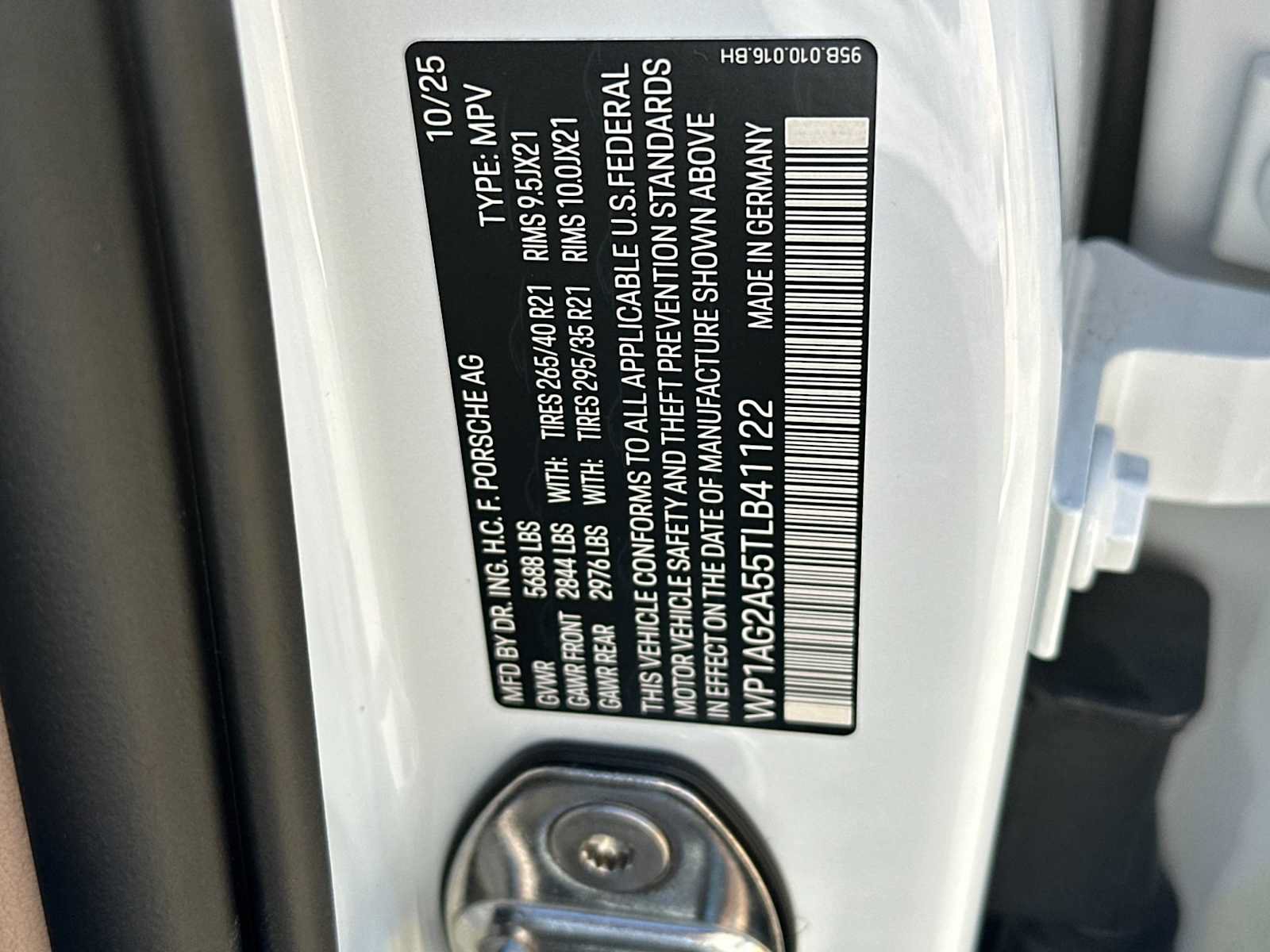 New 2026 Porsche Macan S AWD/4WD image 30