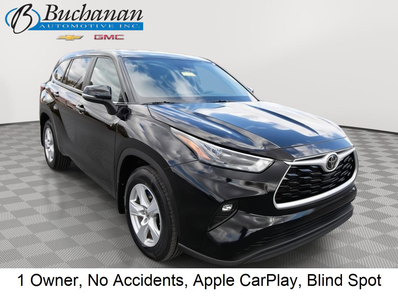 Used 2024 Toyota Highlander LE image 1