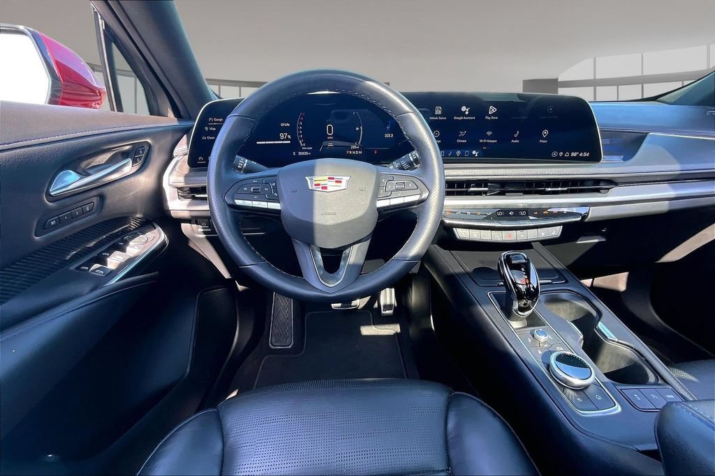 Used 2024 Cadillac XT4 Sport FWD image 5