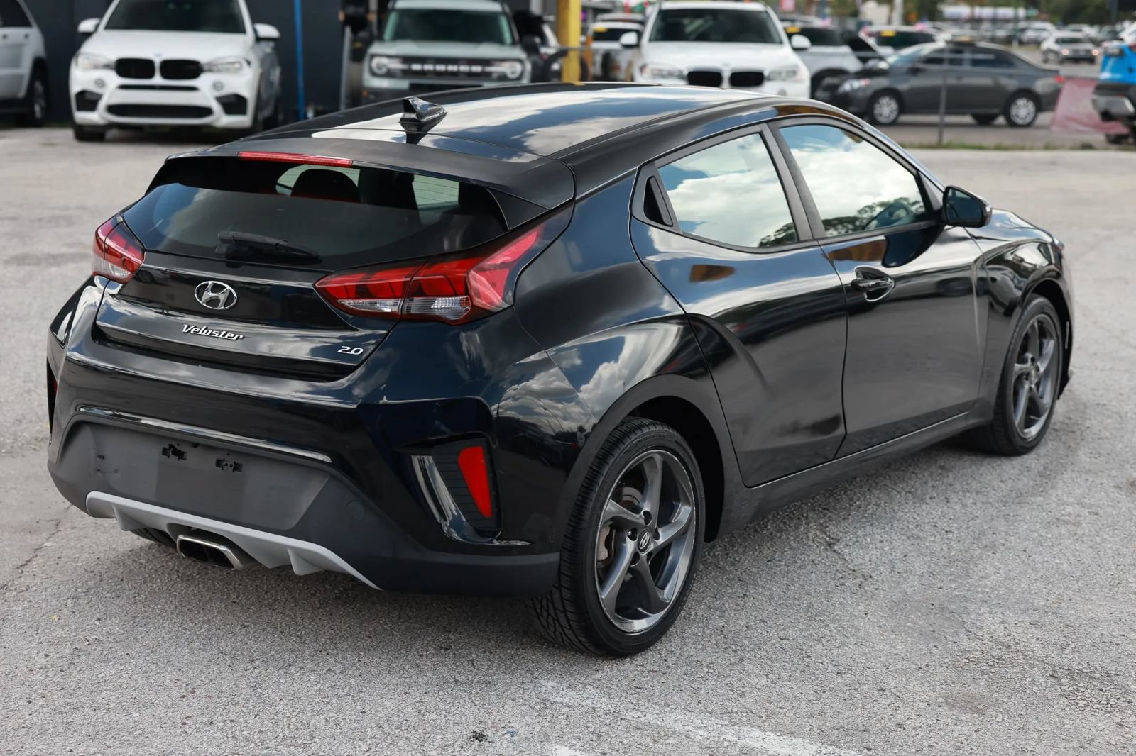 Used 2019 Hyundai Veloster 2.0 FWD image 7