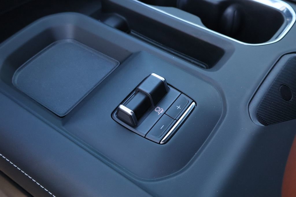 Certified 2025 GMC Sierra 2500 Denali Ultimate image 19