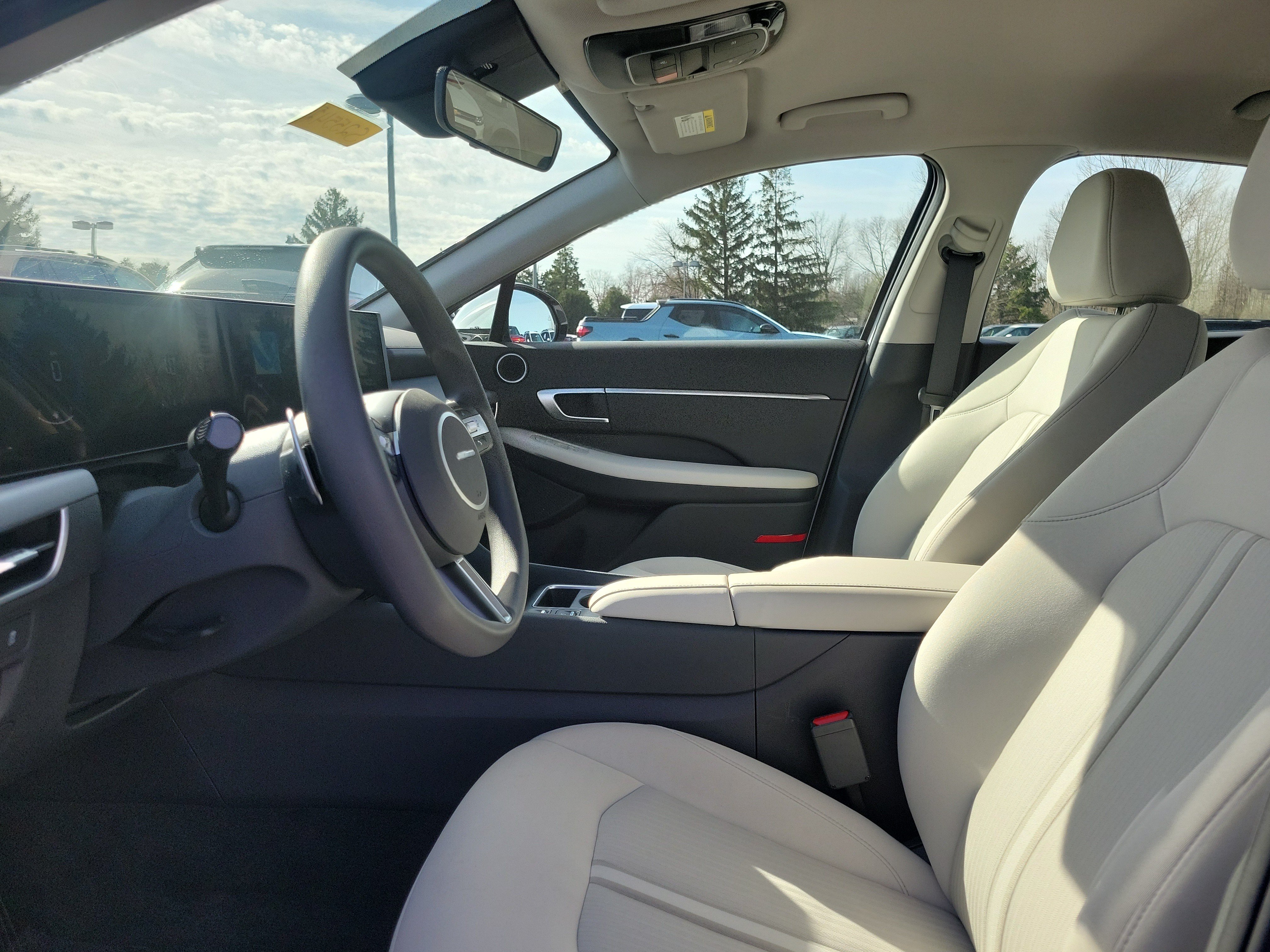 New 2025 Hyundai Sonata SEL FWD image 15