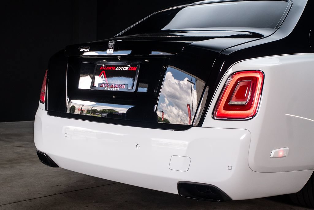 Used 2019 Rolls-Royce Phantom Sedan RWD image 22