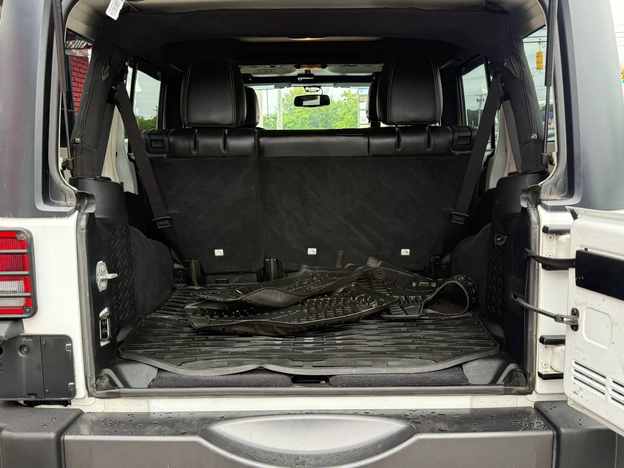 Used 2017 Jeep Wrangler Unlimited Sport AWD/4WD image 7