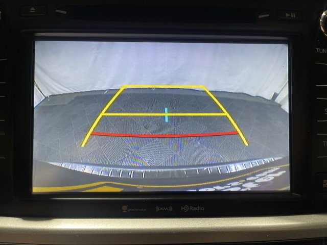 Used 2016 Toyota Highlander Limited image 19