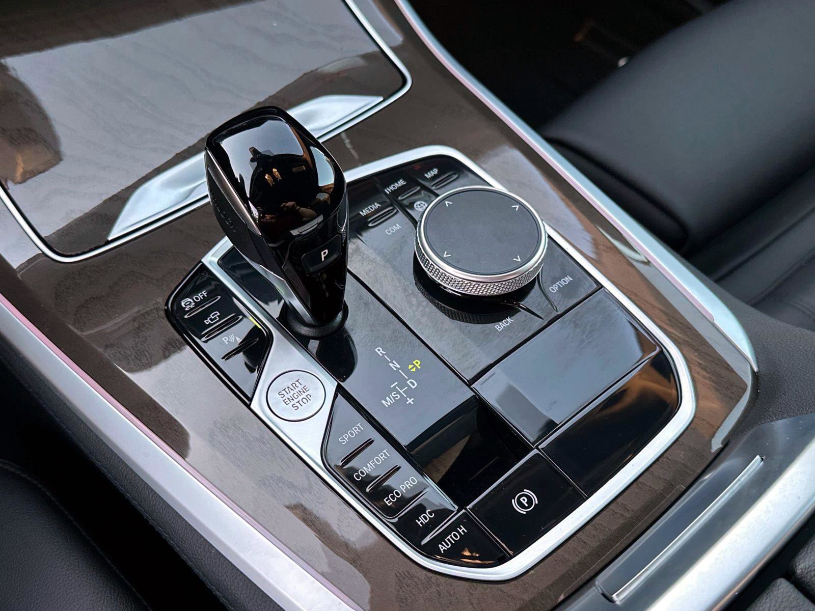 Used 2022 BMW X5 xDrive40i w/ Premium Package image 24