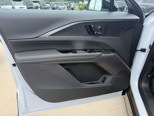 New 2026 Cadillac Lyriq Sport w/ LPO, Floor Liner Package AWD/4WD image 11