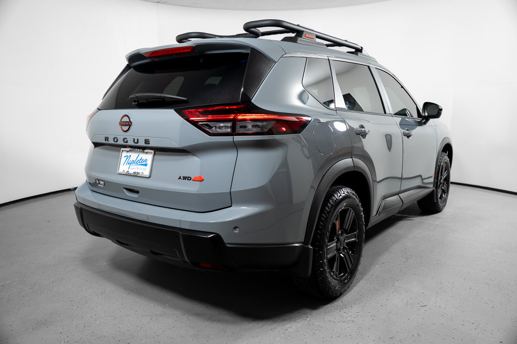 Used 2026 Nissan Rogue SV w/ Rock Creek Premium Package AWD/4WD image 9