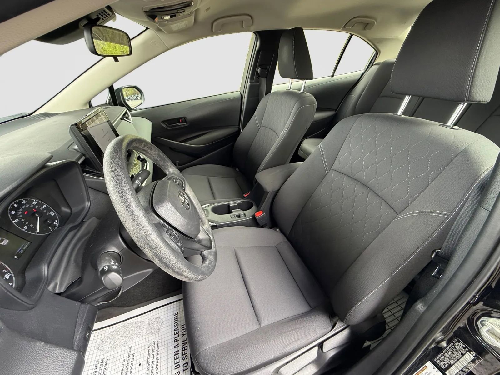 Used 2023 Toyota Corolla LE AWD/4WD image 11