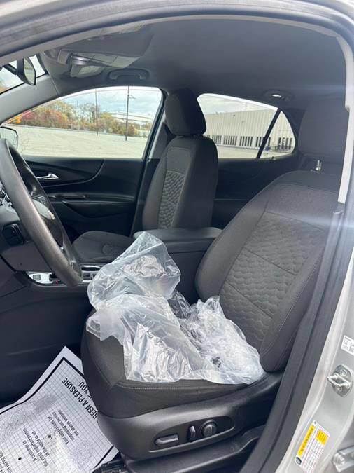 Used 2021 Chevrolet Equinox LT w/ LPO, Cargo Package image 27
