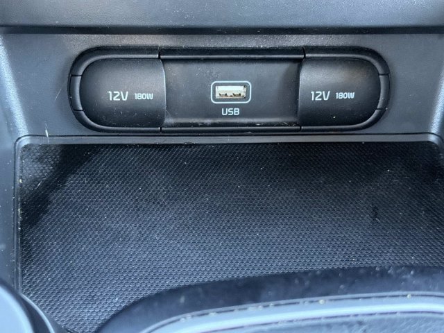 Used 2020 Kia Soul LX FWD image 24