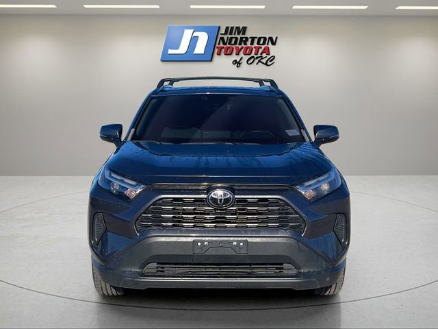 Used 2022 Toyota RAV4 XLE image 2